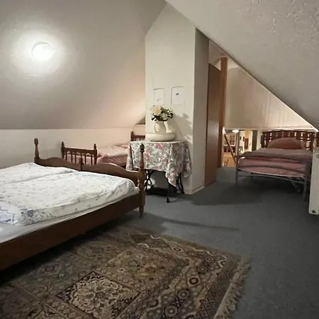 Haus Luise Monteure *